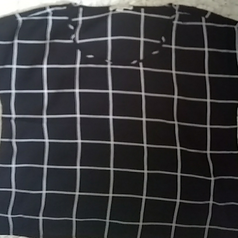 Big "plaid" short sleeve business casual top